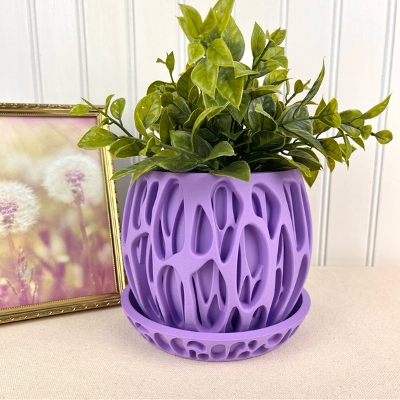 Indoor Flower Pot, The Slime Planter Pot, Houseplants, Ecofriendly - Picture 1 of 9